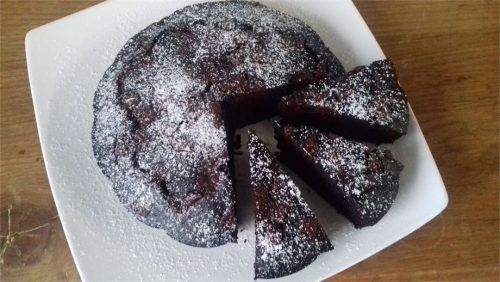 Диетический шоколадный торт: готовое блюдо